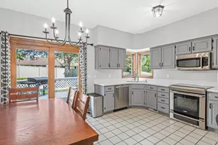 645 Lake Pine Dr, Shoreview, MN 55126 - Photo 9