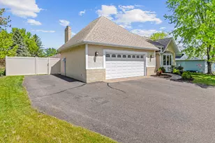 645 Lake Pine Dr, Shoreview, MN 55126 - Photo 27