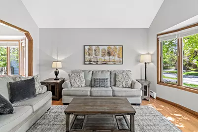 645 Lake Pine Drive, Shoreview, MN 55126 - Photo 5