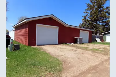 720 Saint Paul Avenue S, Thief River Falls, MN 56701 - Photo 25