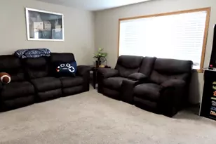 720 St Paul Ave S, Thief River Falls, MN 56701 - Photo 5