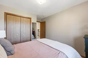 2011 Park Blvd S, Fargo,  58103 - Photo 29