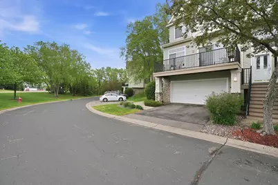 2111 Eagle Trace Lane, Woodbury, MN 55129 - Photo 5