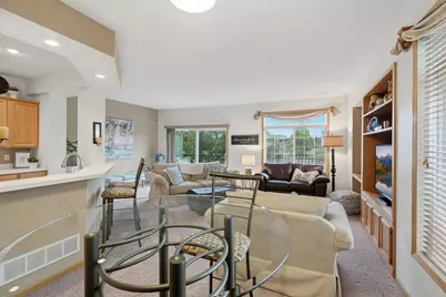 2111 Eagle Trace Lane, Woodbury, MN 55129 - Photo 11