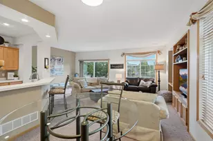 2111 Eagle Trace Ln, Woodbury, MN 55129 - Photo 11