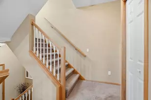 2111 Eagle Trace Ln, Woodbury, MN 55129 - Photo 25