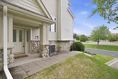 2111 Eagle Trace Lane, Woodbury, MN 55129 - Photo 7