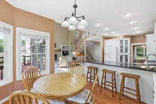 1084 Tamberwood Ct, Woodbury, MN 55125 - Photo 17