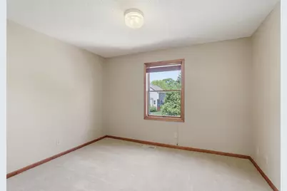 1084 Tamberwood Court, Woodbury, MN 55125 - Photo 25