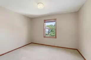 1084 Tamberwood Ct, Woodbury, MN 55125 - Photo 25
