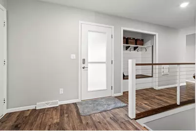 1437 E Gateway Circle S, Fargo,  58103 - Photo 5