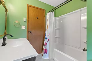 5352 Eagle Creek Blvd, Shakopee, MN 55379 - Photo 5