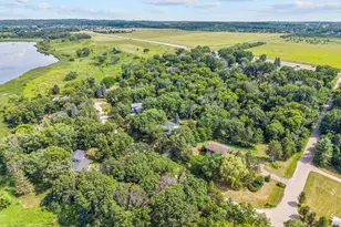 5352 Eagle Creek Blvd, Shakopee, MN 55379 - Photo 31