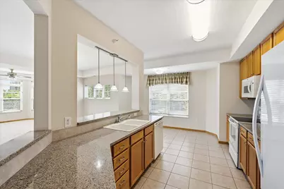 2550 38th Avenue NE #213, Saint Paul, MN 55421 - Photo 17