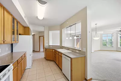 2550 38th Avenue NE #213, Saint Paul, MN 55421 - Photo 17
