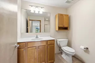 2550 38th Ave NE, Saint Paul, MN 55421 - Photo 21