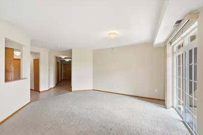 2550 38th Avenue NE #213, Saint Paul, MN 55421 - Photo 7