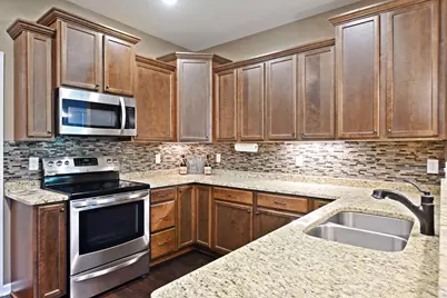 1106 Lorraine Court, Carver, MN 55315 - Photo 15