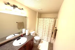 4294 Auburn Ave S, Fargo, ND 58104 - Photo 11