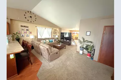 4294 Auburn Avenue S, Fargo, ND 58104 - Photo 5