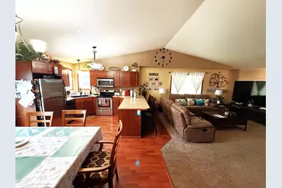 4294 Auburn Avenue S, Fargo, ND 58104 - Photo 3