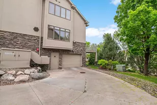 337 Willoughby Way W, Minnetonka, MN 55305 - Photo 39
