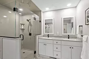 337 Willoughby Way W, Minnetonka, MN 55305 - Photo 25