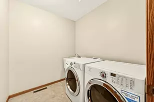 2350 Ponderosa Dr SW, Rochester, MN 55902 - Photo 27