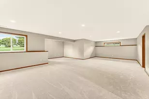 2350 Ponderosa Dr SW, Rochester, MN 55902 - Photo 23