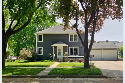 317 W Lincoln Street, Luverne, MN 56156 - Photo 1