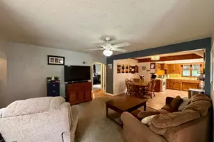 317 W Lincoln St, Luverne, MN 56156 - Photo 3