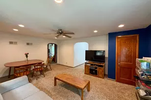 317 W Lincoln St, Luverne, MN 56156 - Photo 27