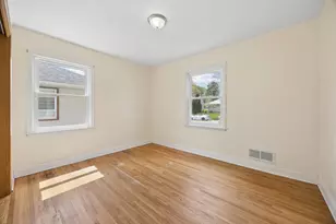 1652 Atlantic St, Saint Paul, MN 55106 - Photo 13