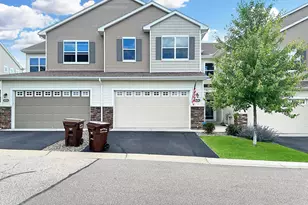 9496 Declaration Dr, Chanhassen, MN 55317 - Photo 1