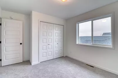 6727 Selkirk Drive S, Fargo, ND 58104 - Photo 27