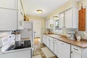 1815 Walnut St, Hastings, MN 55033 - Photo 3
