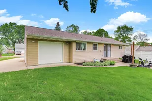 1815 Walnut St, Hastings, MN 55033 - Photo 13