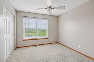 820 Princeton Ave, Shakopee, MN 55379 - Photo 21
