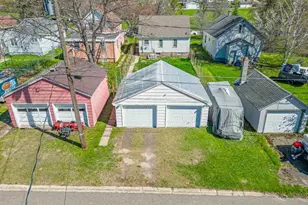 1107 Douglas Ave, Eveleth, MN 55734 - Photo 21