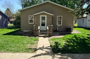 520 6th St, Walnut Grove, MN 56180 - Photo 3