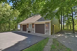 1415 Thelen Farm Trail, Houlton, WI 54082 - Photo 31