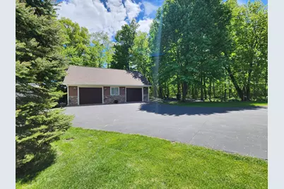 1415 Thelen Farm Trail, Houlton, WI 54082 - Photo 5