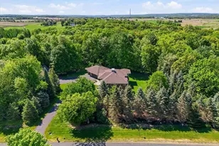 1415 Thelen Farm Trail, Houlton, WI 54082 - Photo 35