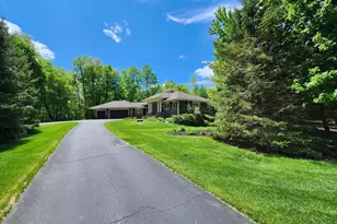 1415 Thelen Farm Trail, Houlton, WI 54082 - Photo 3