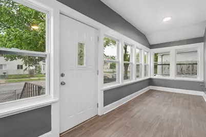 731 Thomas Avenue, Saint Paul, MN 55104 - Photo 5