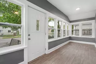 731 Thomas Ave, Saint Paul, MN 55104 - Photo 5