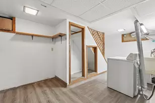731 Thomas Ave, Saint Paul, MN 55104 - Photo 33