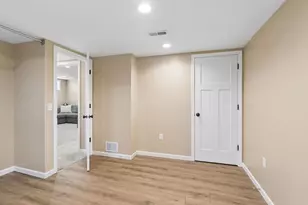 4306 Zane Ave N, Crystal, MN 55422 - Photo 29