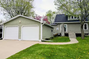 312 Kilburn St NW, Bertha, MN 56437 - Photo 3