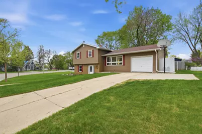 215 Terrace Drive SW, Willmar, MN 56201 - Photo 3